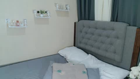 Snapshot of asianlexyfox chatting on 05-30-26, 04:48 LEXI online show from 05-30-26, 04:48