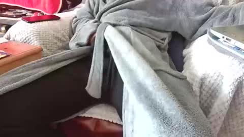 Snapshot of asianlooker chatting on 02-11-26, 12:43 John online show from 02-11-26, 12:43