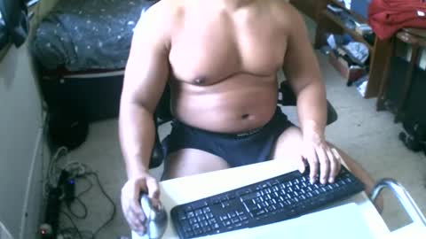 Snapshot of asianscottmusclejohnson93 chatting on 09-28-25, 04:12 Johnson online show from 09-28-25, 04:12