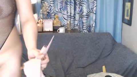 Snapshot of asiansexxy_wildtrans chatting on 06-11-26, 02:00 Nina online show from 06-11-26, 02:00