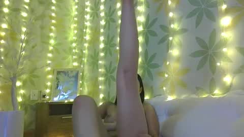 Snapshot of asianshiny chatting on 01-10-25, 05:58 Alice online show from 01-10-25, 05:58