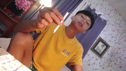 Snapshot of asiansmokeyxx chatting on 01-23-25, 02:50 prince online show from 01-23-25, 02:50