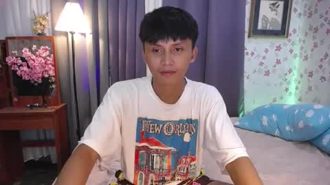 Snapshot of asiansmokeyxx chatting on 01-26-25, 12:22 prince online show from 01-26-25, 12:22