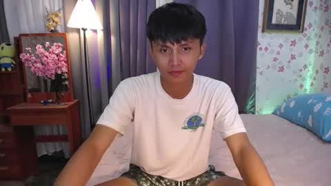 Snapshot of asiansmokeyxx chatting on 01-28-25, 12:11 prince online show from 01-28-25, 12:11