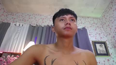 Snapshot of asiansmokeyxx chatting on 02-06-25, 07:51 prince online show from 02-06-25, 07:51