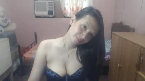 Snapshot of asiantinypeach chatting on 03-24-26, 02:16 Diana online show from 03-24-26, 02:16