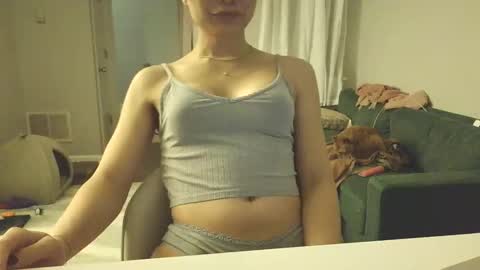 Snapshot of asiantransprincess chatting on 12-18-25, 01:22 -- online show from 12-18-25, 01:22