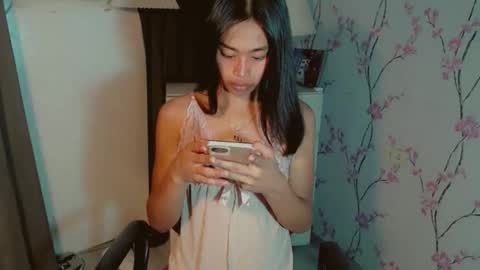 Snapshot of asiantreasures chatting on 01-10-26, 05:37 kisses online show from 01-10-26, 05:37