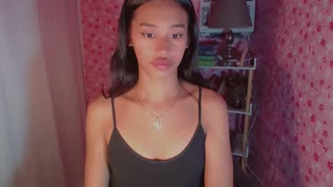 Snapshot of asiantreasures chatting on 01-16-26, 04:05 kisses online show from 01-16-26, 04:05