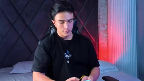 Aslan  online show from 10-21-25, 10:32