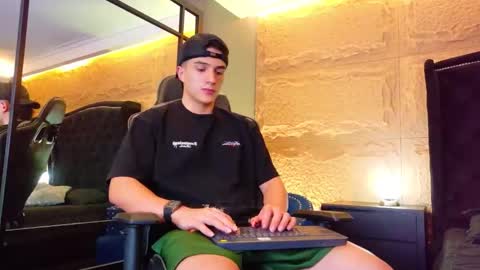 Aslan  online show from 05-24-26, 03:55