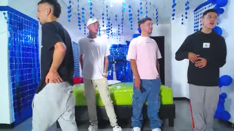 Snapshot of asmodeus7100 chatting on 01-09-25, 12:14 THOMAS AND DAMIAND online show from 01-09-25, 12:14