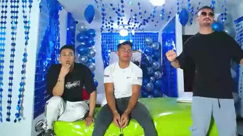 Snapshot of asmodeus7100 chatting on 01-21-25, 12:15 THOMAS AND DAMIAND online show from 01-21-25, 12:15