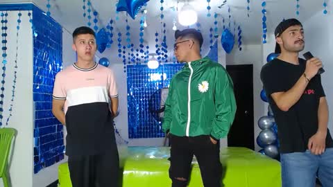 Snapshot of asmodeus7100 chatting on 02-14-25, 12:19 THOMAS AND DAMIAND online show from 02-14-25, 12:19