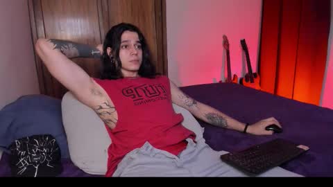 Snapshot of asmodeuszz chatting on 10-18-25, 12:57 asmodeuszz online show from 10-18-25, 12:57