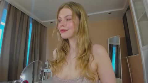 Sasha online show from 10-09-25, 05:05