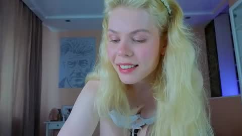 Snapshot of ass_latte chatting on 06-04-26, 03:12 Sasha online show from 06-04-26, 03:12