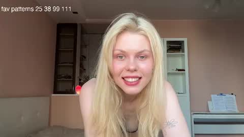 Snapshot of ass_latte chatting on 06-23-26, 04:05 Sasha online show from 06-23-26, 04:05