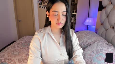 Snapshot of asshley__ chatting on 12-27-24, 02:25 Ashley online show from 12-27-24, 02:25