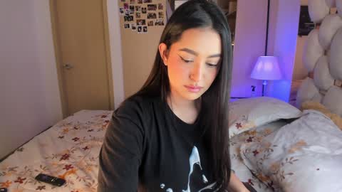 Snapshot of asshley__ chatting on 01-03-25, 04:22 Ashley online show from 01-03-25, 04:22