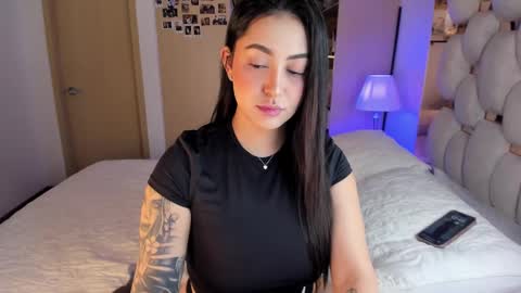 Snapshot of asshley__ chatting on 02-23-25, 05:45 Ashley online show from 02-23-25, 05:45