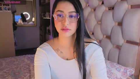 Snapshot of asshley__ chatting on 10-18-25, 03:09 Ashley online show from 10-18-25, 03:09