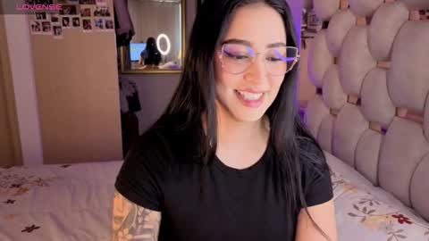 Snapshot of asshley__ chatting on 11-06-25, 03:46 Ashley online show from 11-06-25, 03:46