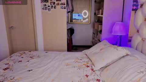 Snapshot of asshley__ chatting on 11-22-25, 10:20 Ashley online show from 11-22-25, 10:20