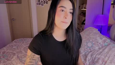 Snapshot of asshley__ chatting on 11-27-25, 10:45 Ashley online show from 11-27-25, 10:45