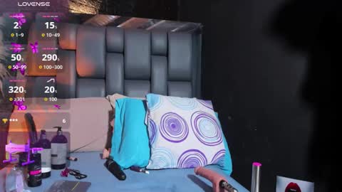 Nahomi  online show from 03-16-26, 10:19