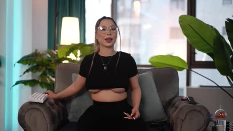 Snapshot of assmerising chatting on 02-21-26, 10:49 Starting 930 PM EU TIME online show from 02-21-26, 10:49