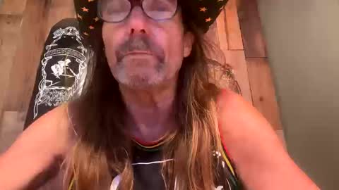 Snapshot of asspussylickercocksucker chatting on 10-17-25, 10:29 asspussylickercocksucker online show from 10-17-25, 10:29