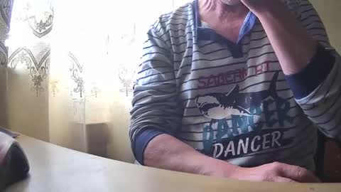 Snapshot of astelover chatting on 03-15-26, 01:28 astelover online show from 03-15-26, 01:28