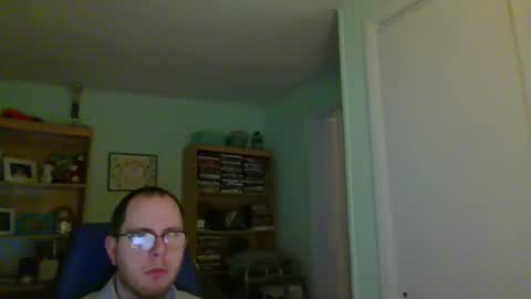 Snapshot of astg94 chatting on 02-16-25, 03:04 Andrew or Smiley Read the message in bold above the bio design for info on the situation. online show from 02-16-25, 03:04