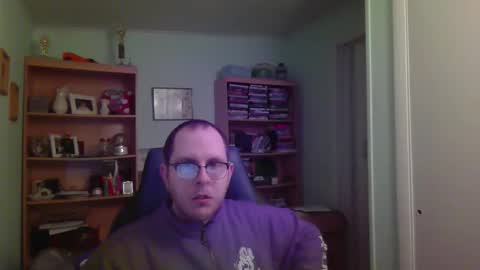 Snapshot of astg94 chatting on 11-07-25, 03:06 Andrew or Smiley Read the message in bold above the bio design for info on the situation. online show from 11-07-25, 03:06