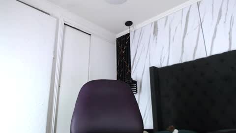 Snapshot of aston_vera chatting on 10-03-25, 05:15 Aston online show from 10-03-25, 05:15