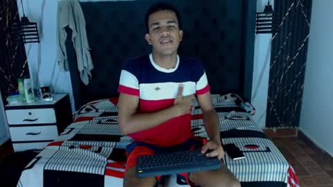 Snapshot of aston_vera chatting on 10-26-25, 03:45 Aston online show from 10-26-25, 03:45