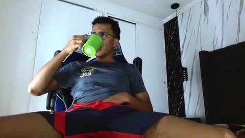 Snapshot of aston_vera chatting on 11-13-25, 04:00 Aston online show from 11-13-25, 04:00