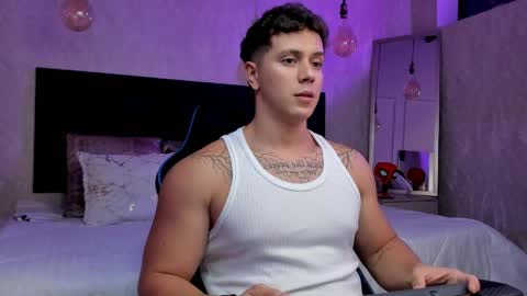 astonhills online show from 04-21-26, 03:35