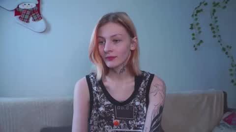 Snapshot of astridscheller chatting on 01-07-26, 07:05 Zara online show from 01-07-26, 07:05