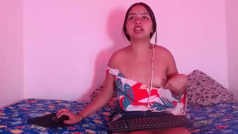 Snapshot of astridvagina18 chatting on 12-30-24, 08:25 ASTRID online show from 12-30-24, 08:25