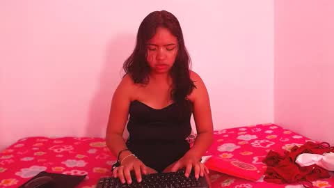 Snapshot of astridvagina18 chatting on 01-05-25, 04:59 ASTRID online show from 01-05-25, 04:59
