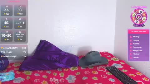 Snapshot of astridvagina18 chatting on 02-22-25, 06:41 ASTRID online show from 02-22-25, 06:41