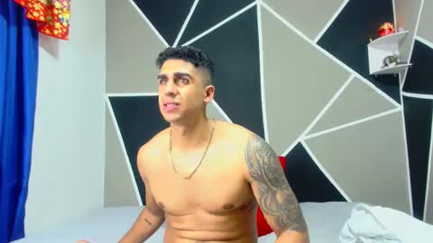 Snapshot of astromgrey chatting on 12-19-24, 02:34 Astrom model independent online show from 12-19-24, 02:34