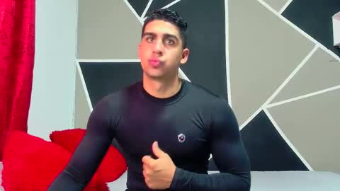 Snapshot of astromgrey chatting on 01-21-25, 05:30 Astrom model independent online show from 01-21-25, 05:30