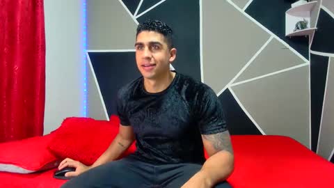 Snapshot of astromgrey chatting on 01-31-25, 12:50 Astrom model independent online show from 01-31-25, 12:50