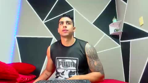 Snapshot of astromgrey chatting on 03-07-25, 08:44 Astrom model independent online show from 03-07-25, 08:44