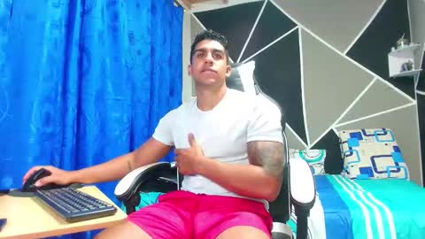 Snapshot of astromgrey chatting on 10-25-25, 12:51 Astrom model independent online show from 10-25-25, 12:51