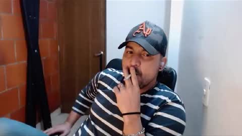 Snapshot of astton_nick chatting on 02-06-25, 03:06 Nick Astton online show from 02-06-25, 03:06