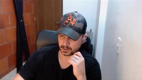 Snapshot of astton_nick chatting on 02-11-25, 04:22 Nick Astton online show from 02-11-25, 04:22